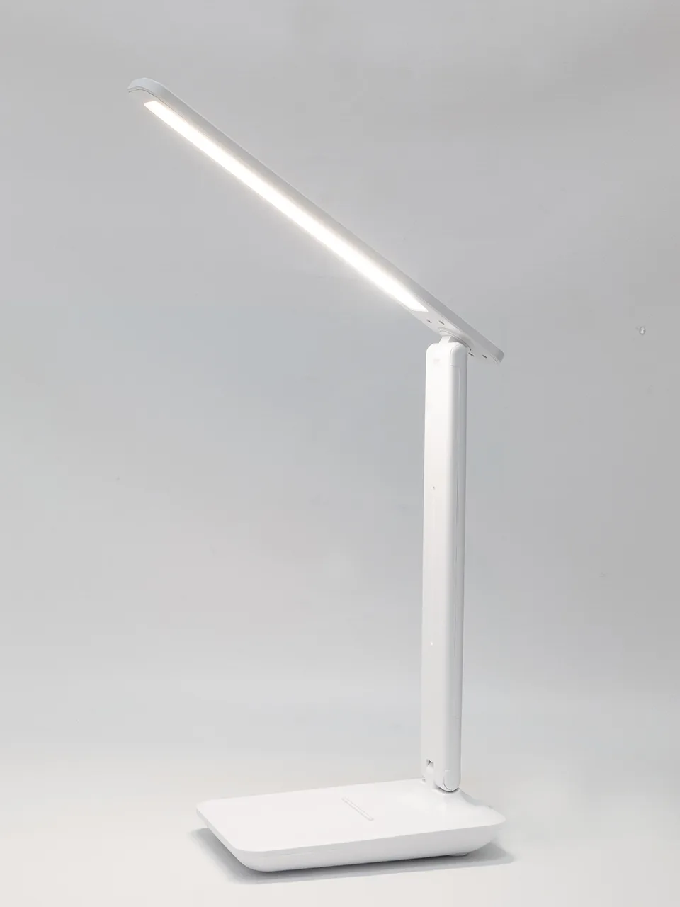 Настільна світлодіодна лампа SL-128 6W WH CCT